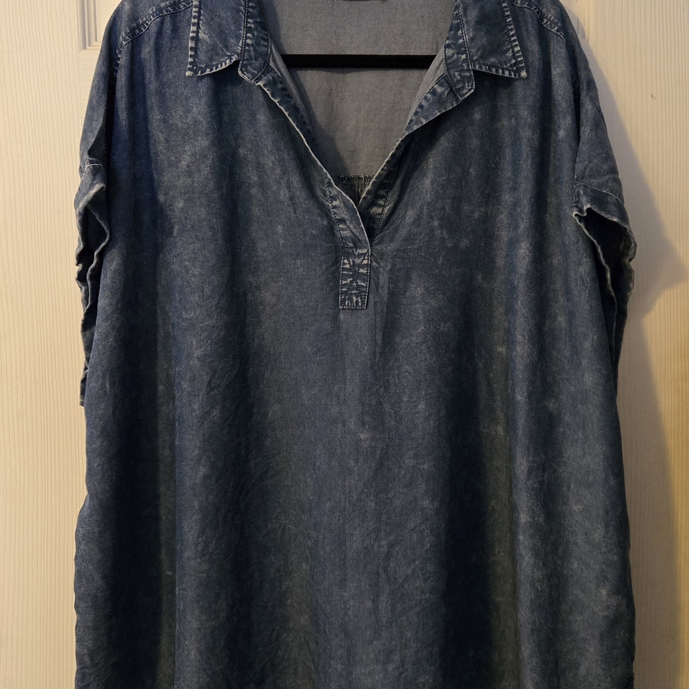 Jane & Delancey Casual Denim Top
